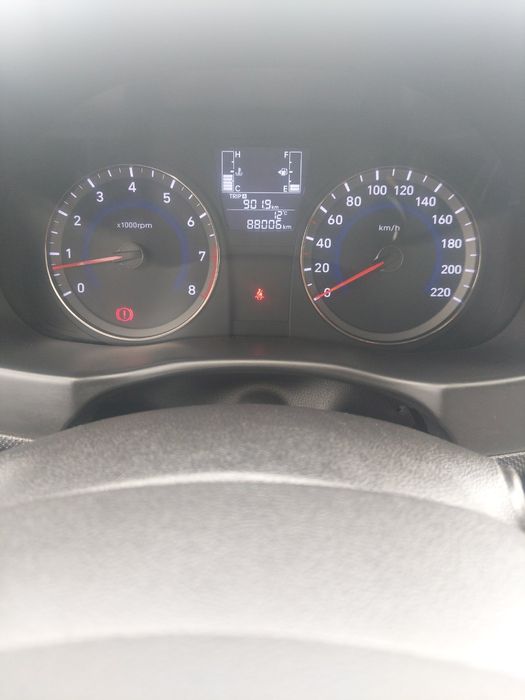 Продам хюндай акцент 19 года ,1.4 газ/бензин,механика. Кредитование.