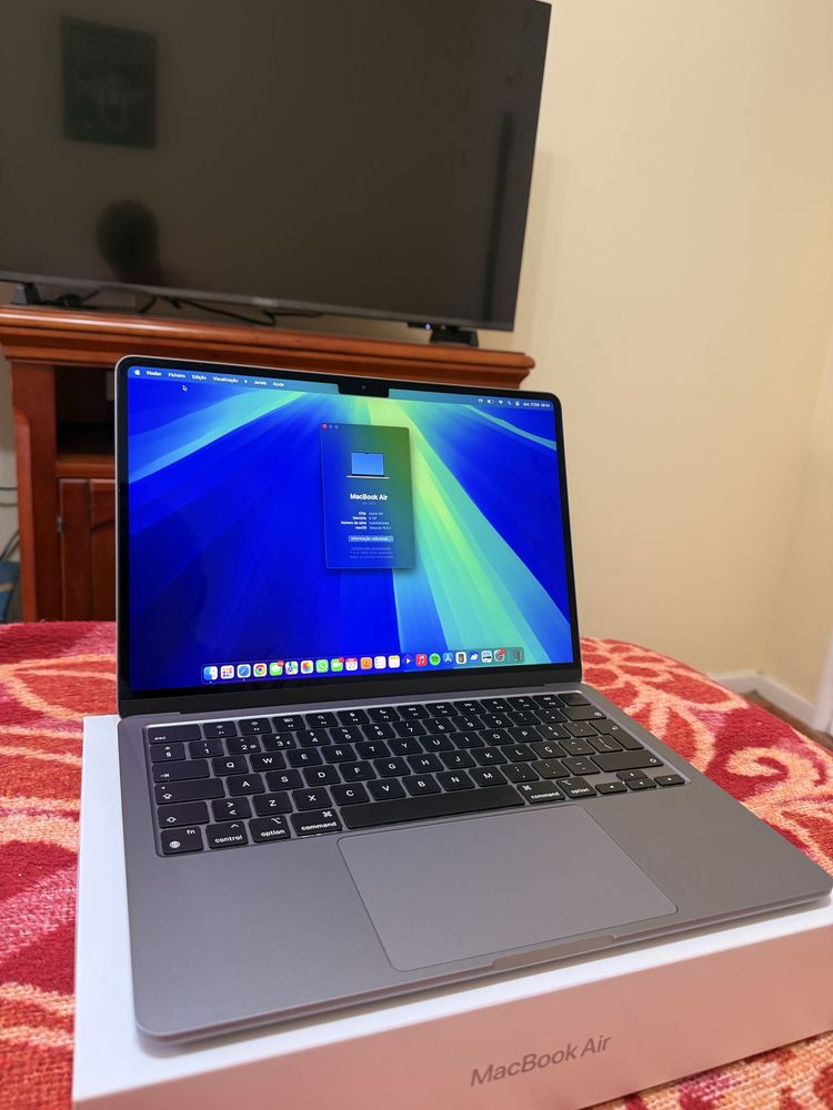 MacBook Air M2 2022 8GB 256GB
