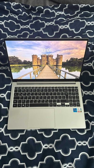 Laptop SAMSUNG Galaxy Book4 16GB/512GB/256GB i7-1165G7