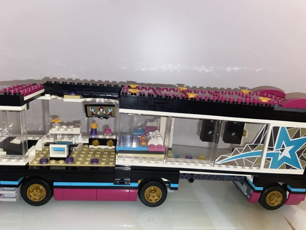 Lego friends autokar