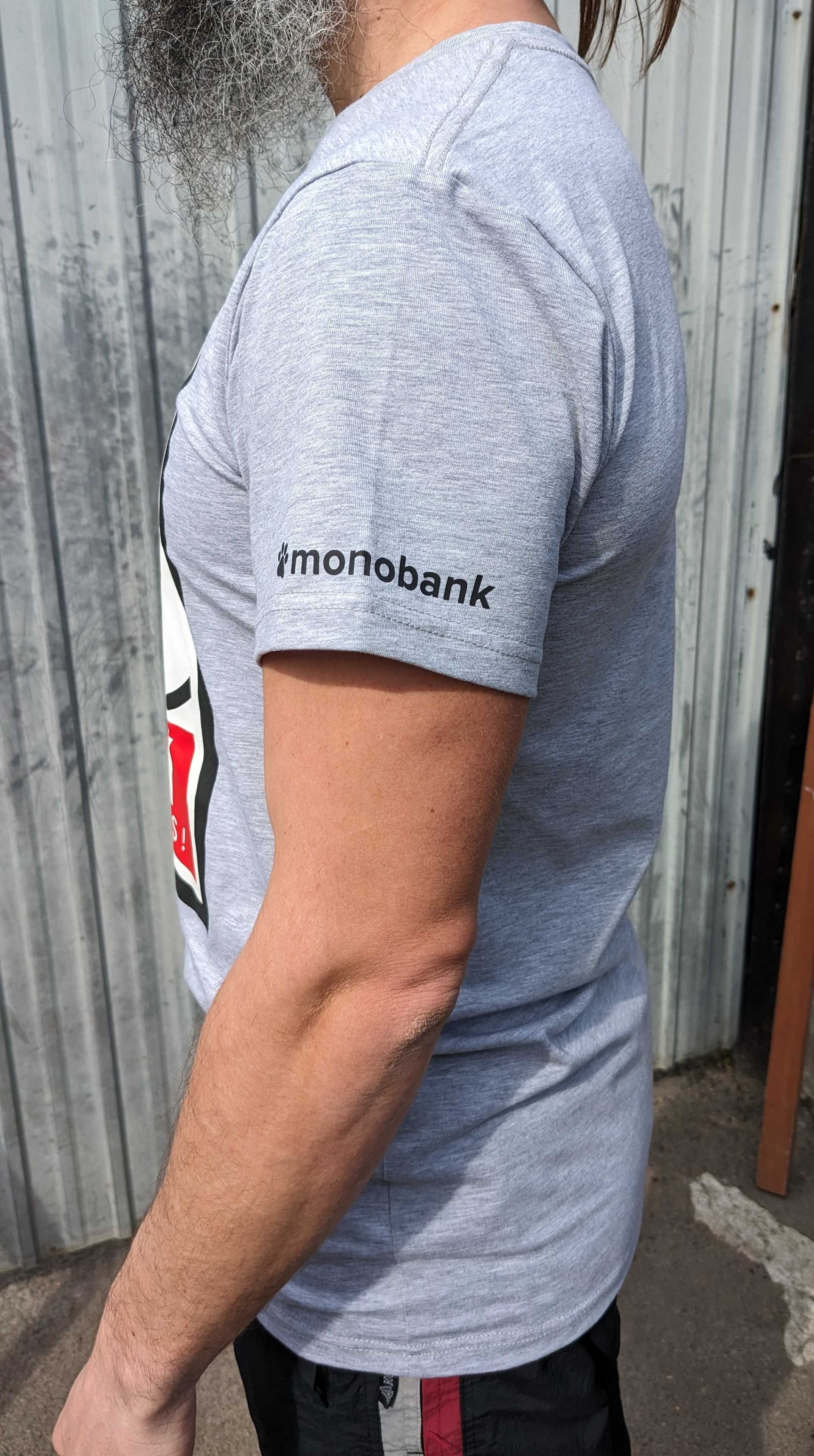Нова чоловіча футболка monobank