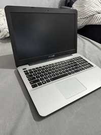 Laptop ASUS F555l