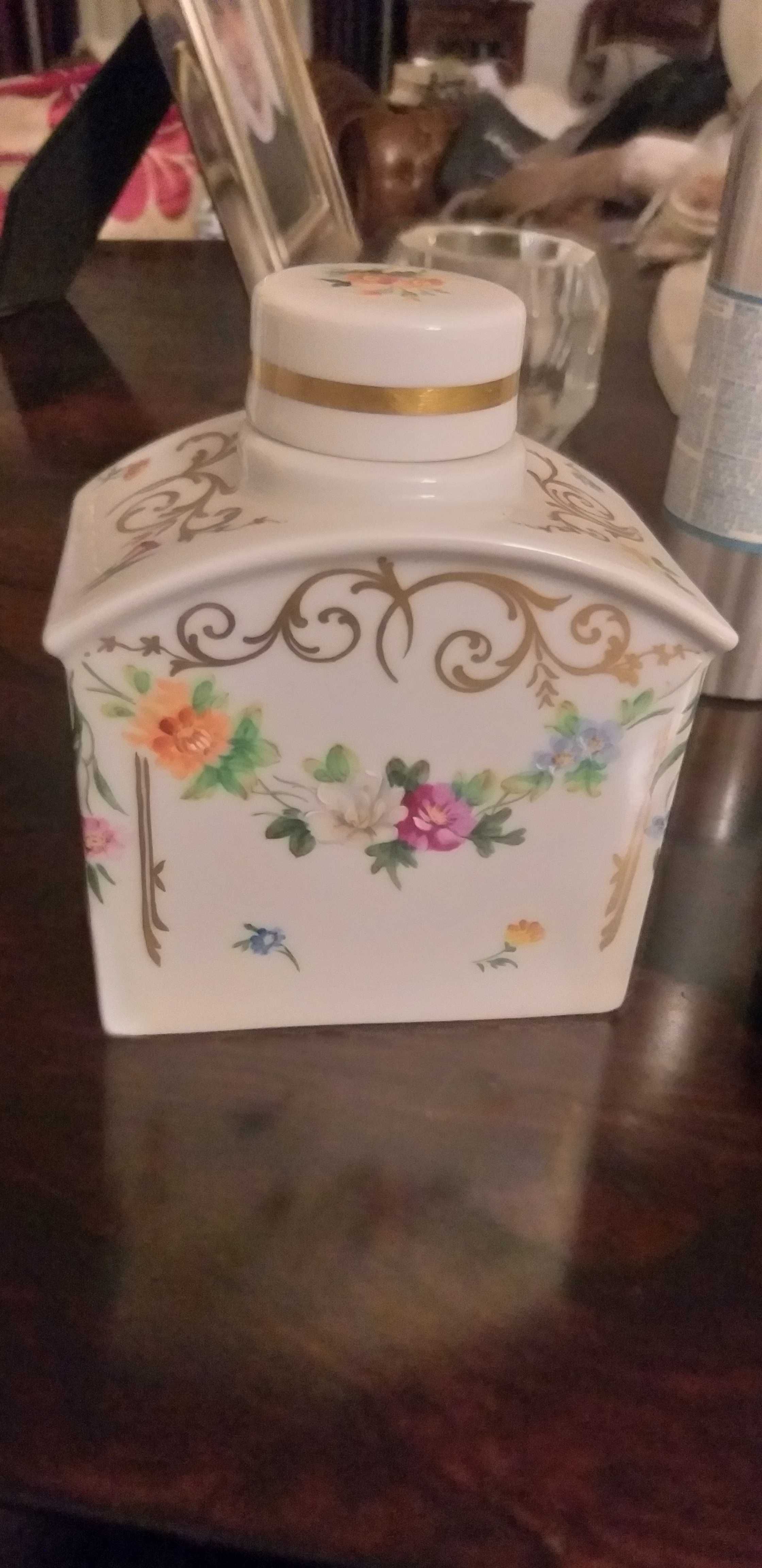 Frasco de Chá Vista Alegre, pintado à mão