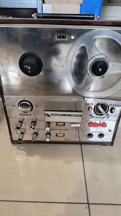 Радянськи магнітофон Юпітер201
