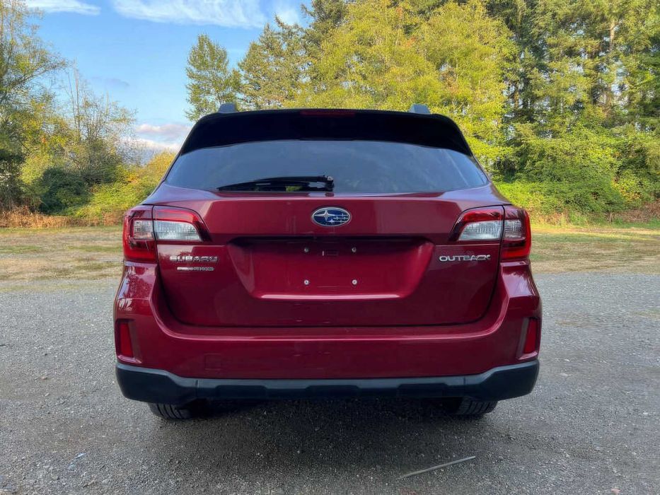 Subaru Outback  Limited      2015