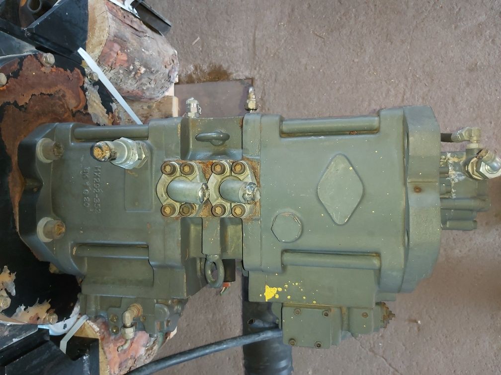 Pompa hydrauliczna MX 292-352, Volvo ec 360, kruszarka - części
