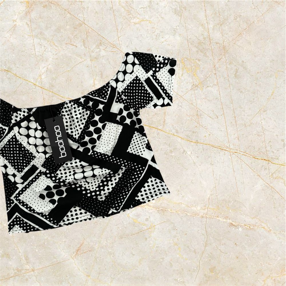 Crop-top w geometryczne wzory, boohoo, S
