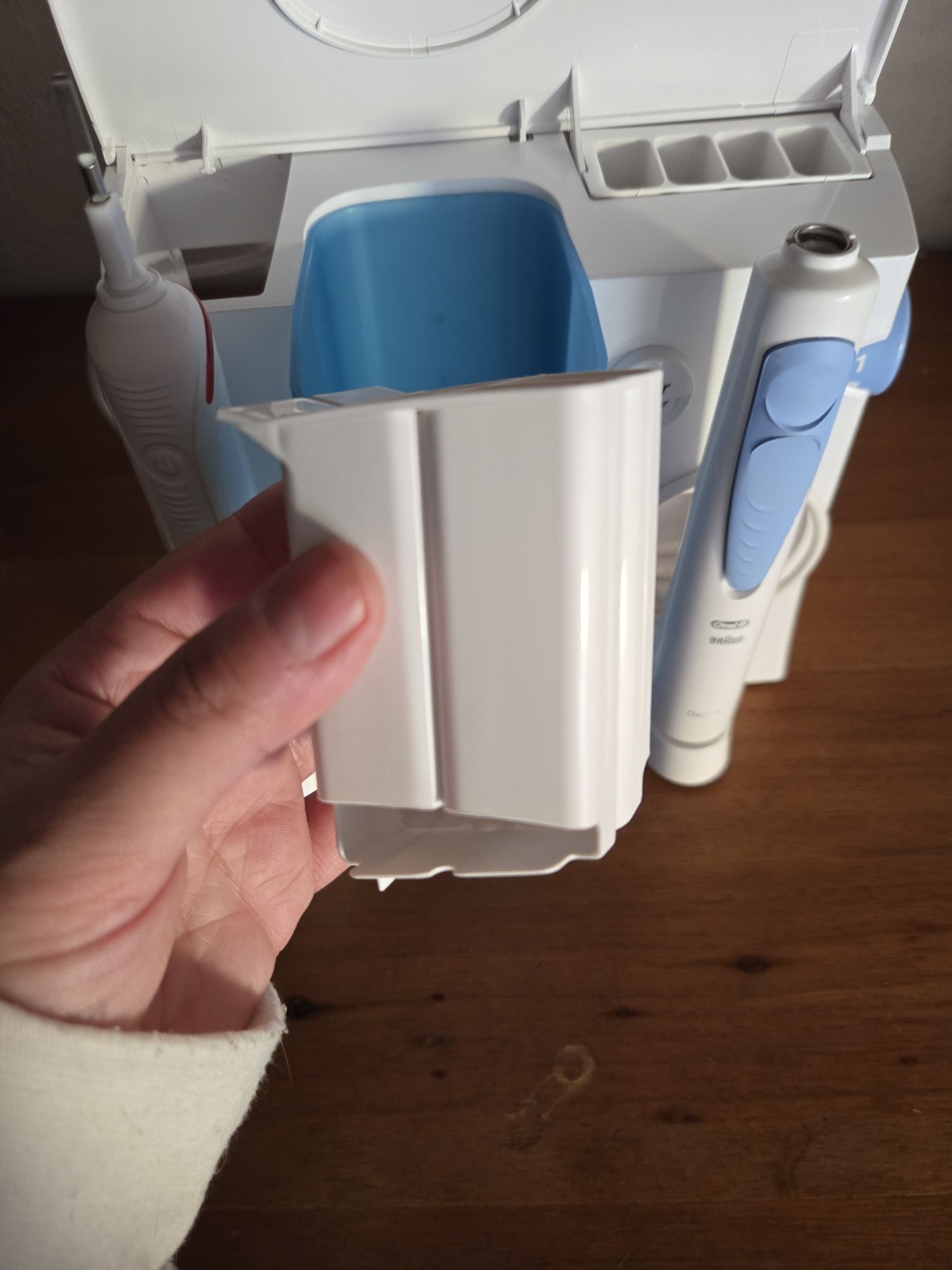Escova + irrigador oral B oxyjet