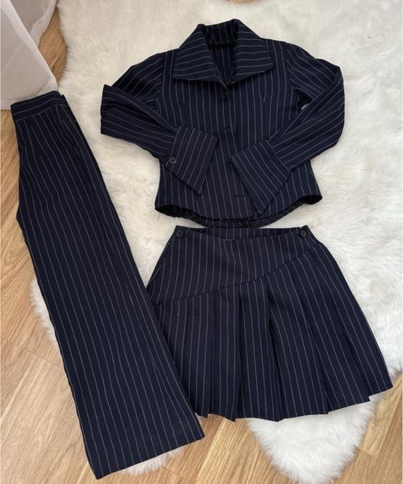 Шкільна форма.