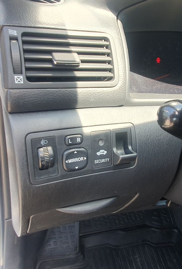 Продам Toyota Corolla