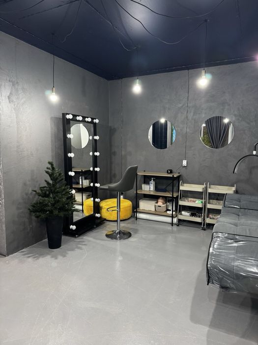 Оренда кушетка, дзеркало, робоча зона,  кабінет Новосілки Софія Нова