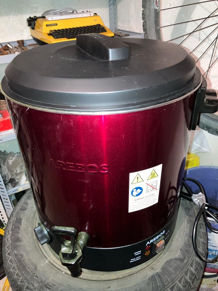 Arebos Dozownik gorących napojów 950W Bojler na wodę 6,8L