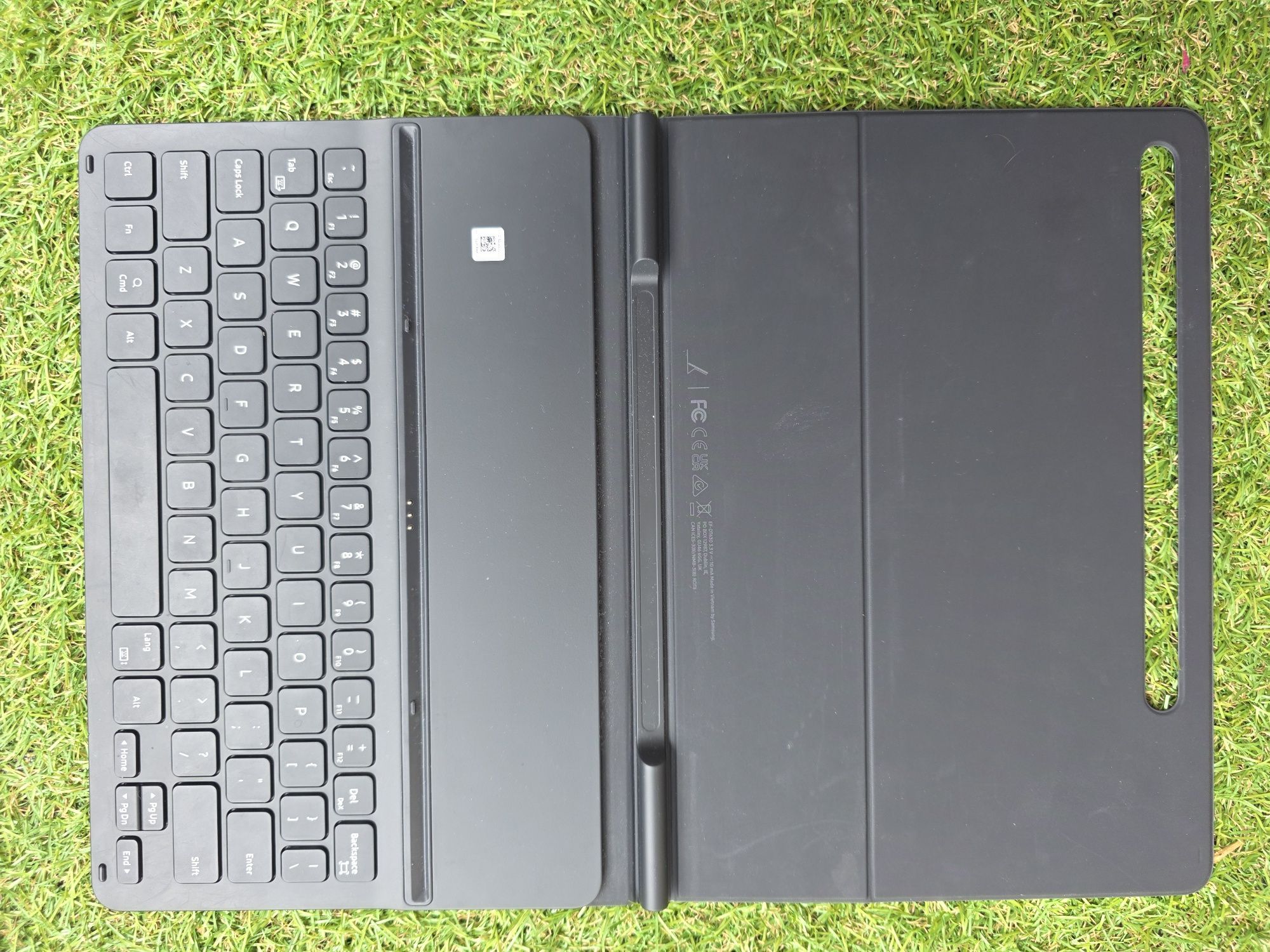 Samsung Galaxy Tab S8 + Etui z klawiaturą Samsung