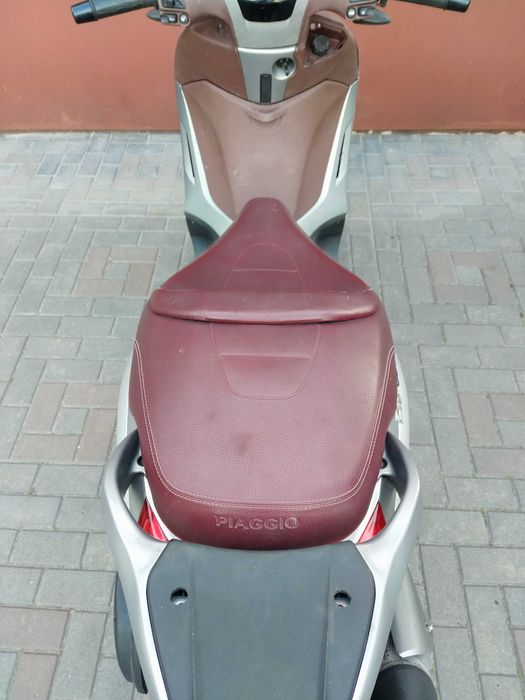 Скутер Piaggio Beverly 350 Sport Touring 2012 мощный  33л.с. инжектор