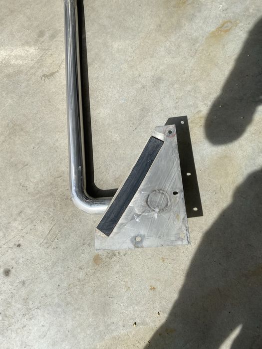 Suporte inox cornetas IVECO