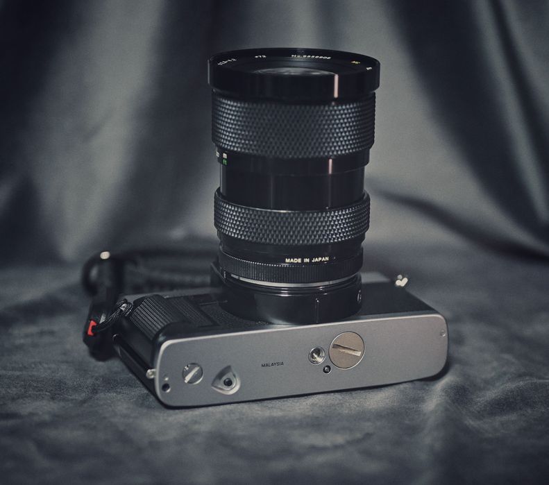 Analogowy aparat fotograficzny Minolta