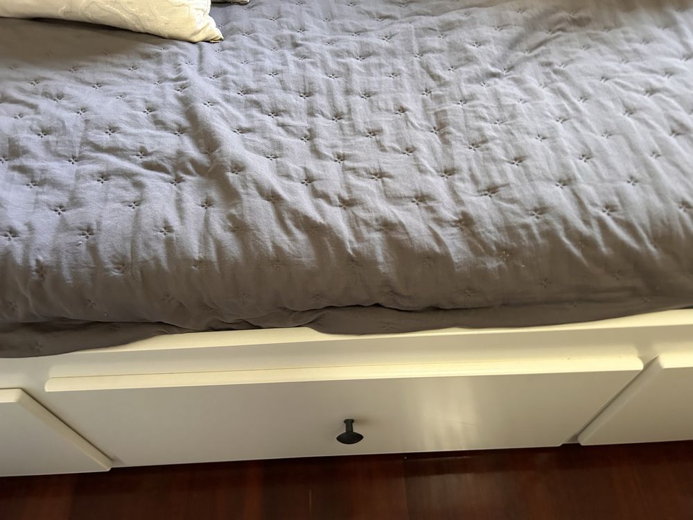 Cama individual/dupla com 3 gavetas