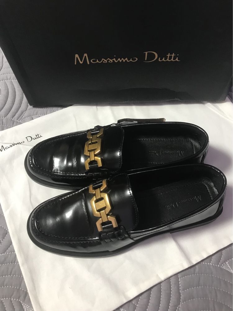 Продам жіночі шкіряні лофери Massimo Dutti