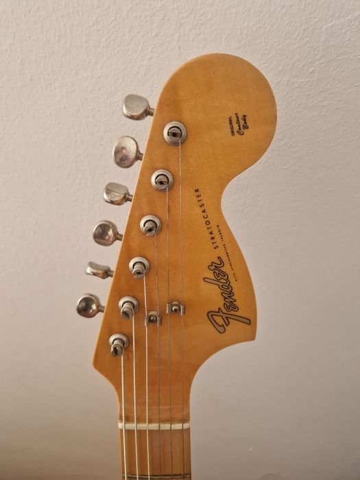 Vendo ou troco Fender Stratocaster Japonesa
