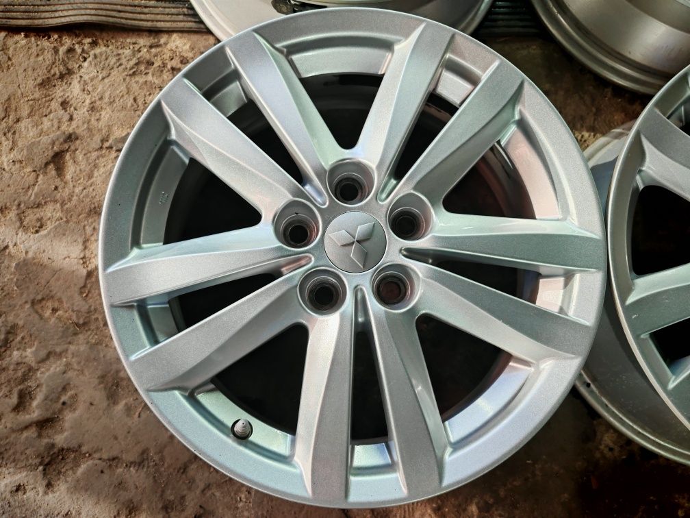 Oryginalne felgi 17" 5x114,3 Mitsubishi Asx,Lancer,Outlander,Kia/tpms