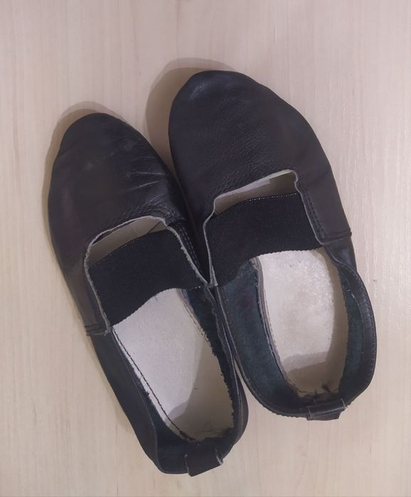 Чешки кожаные детские