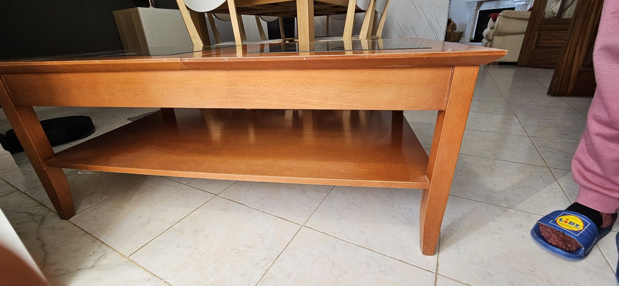 Mesa de centro em nogueira maciça