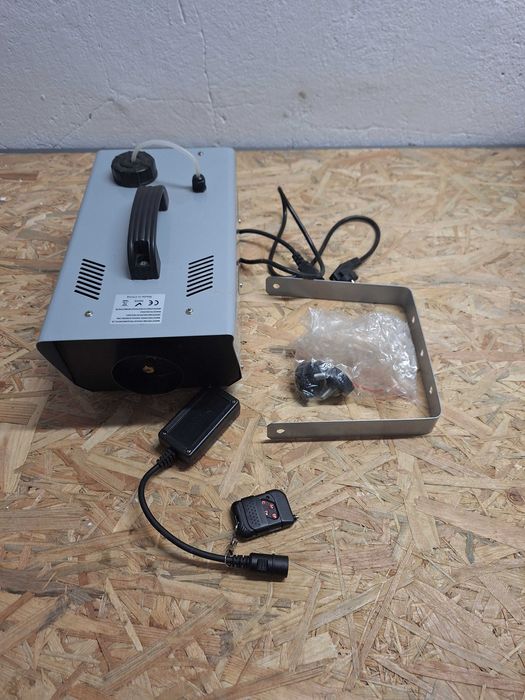 Wytwornica dymu, dymiarka UKing 900W