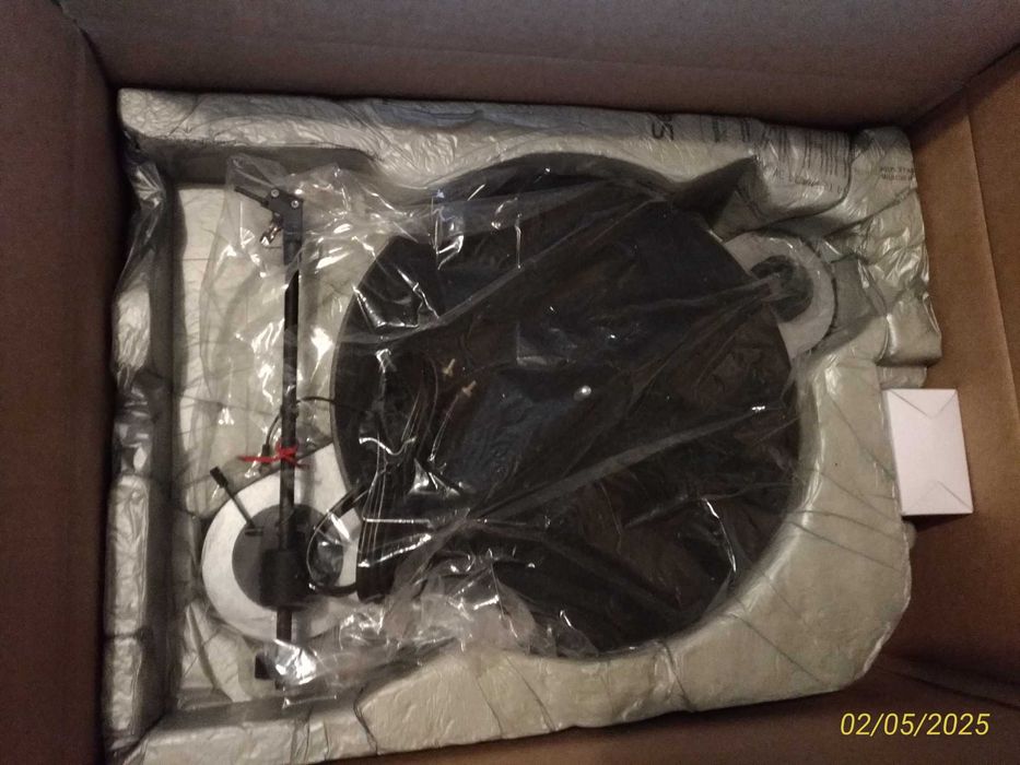 Pro-Ject Elemental - com cápsula mm ortofon om5e