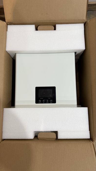 Гібридний інвертор LuxPower SNA5000 Wide PV