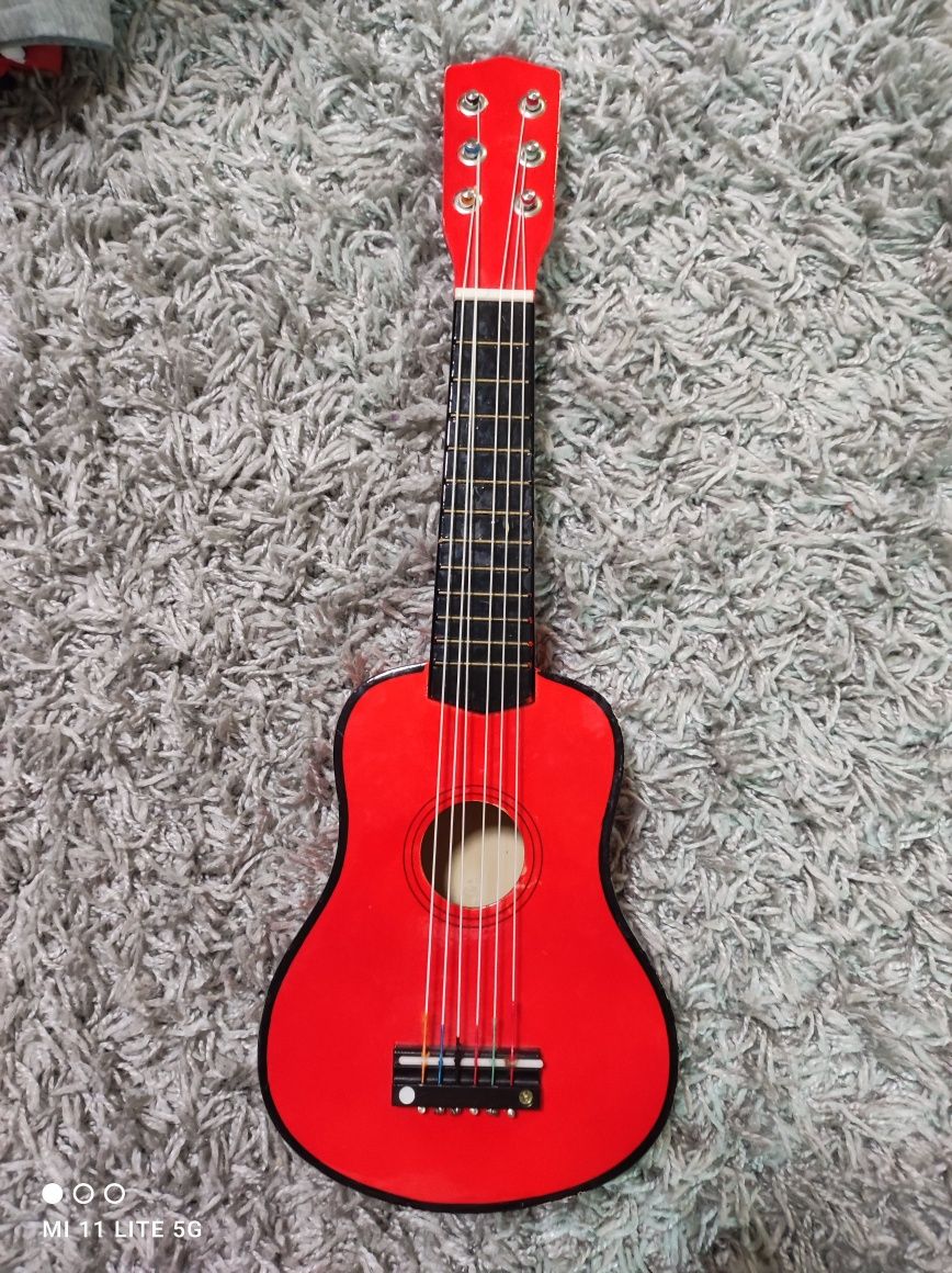 Small Foot Gitara czerwona klasyczna drewniana dla dzieci ukulele