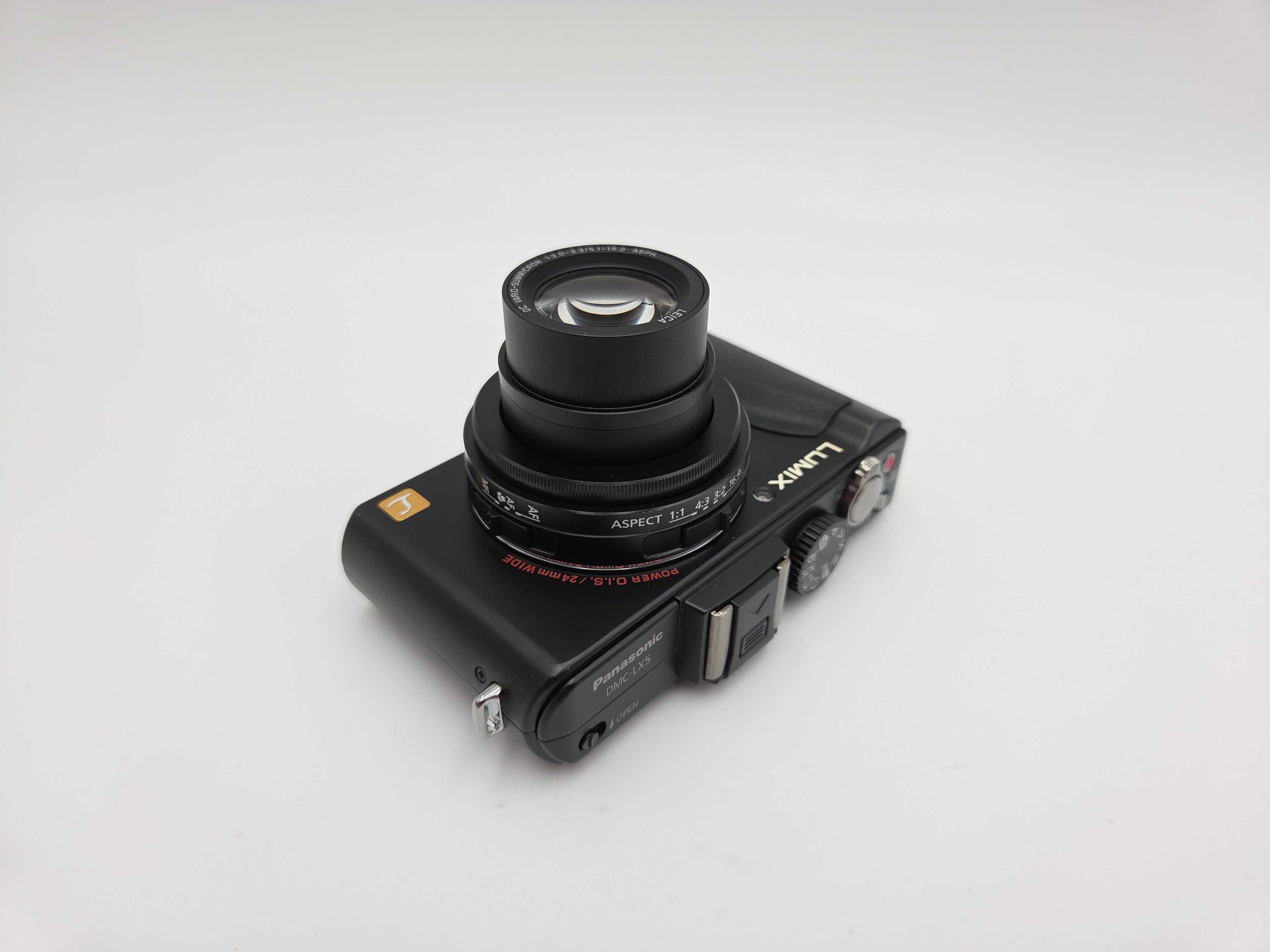 .Aparat Panasonic Lumix LX5 świetny cyfrowy kombajn - jak nowy