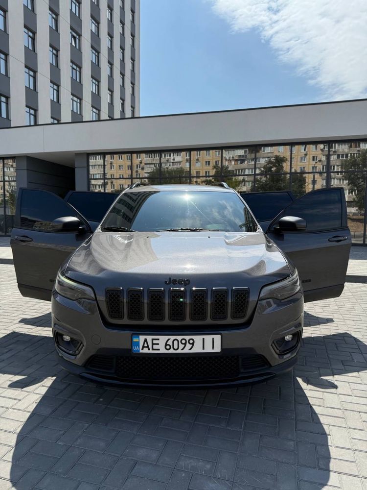 Jeep Cherokee Продам