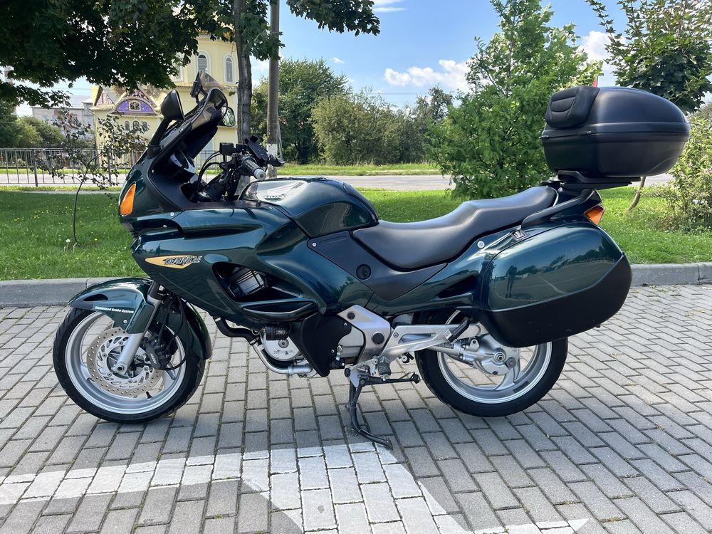 Продам honda deauville 650