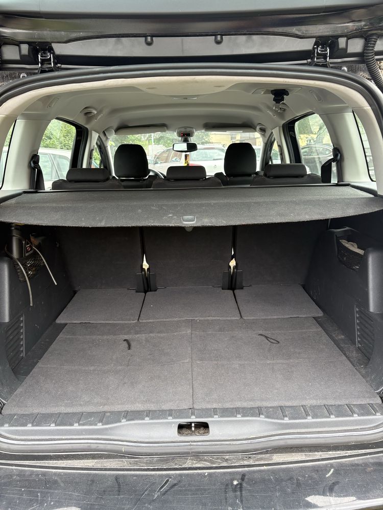 Peugeot 5008 rok prod. 2010 1,6