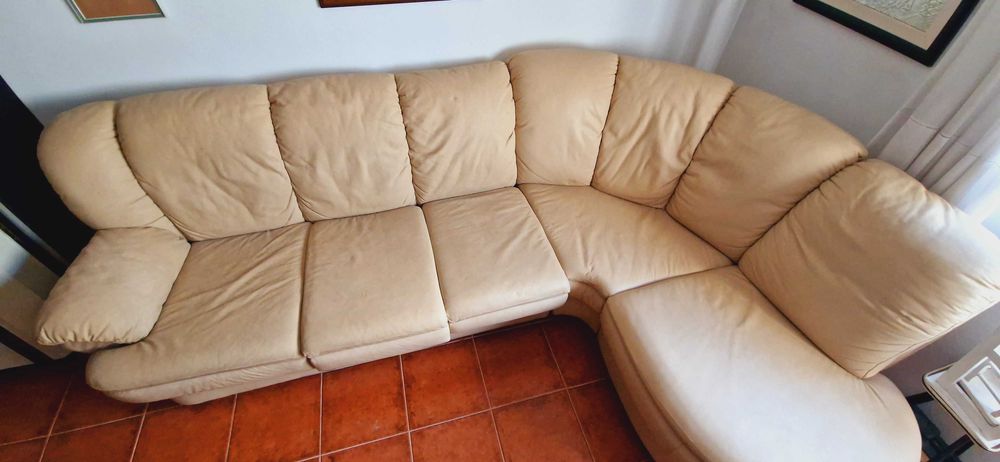 Vendo Sofá de pele usado
