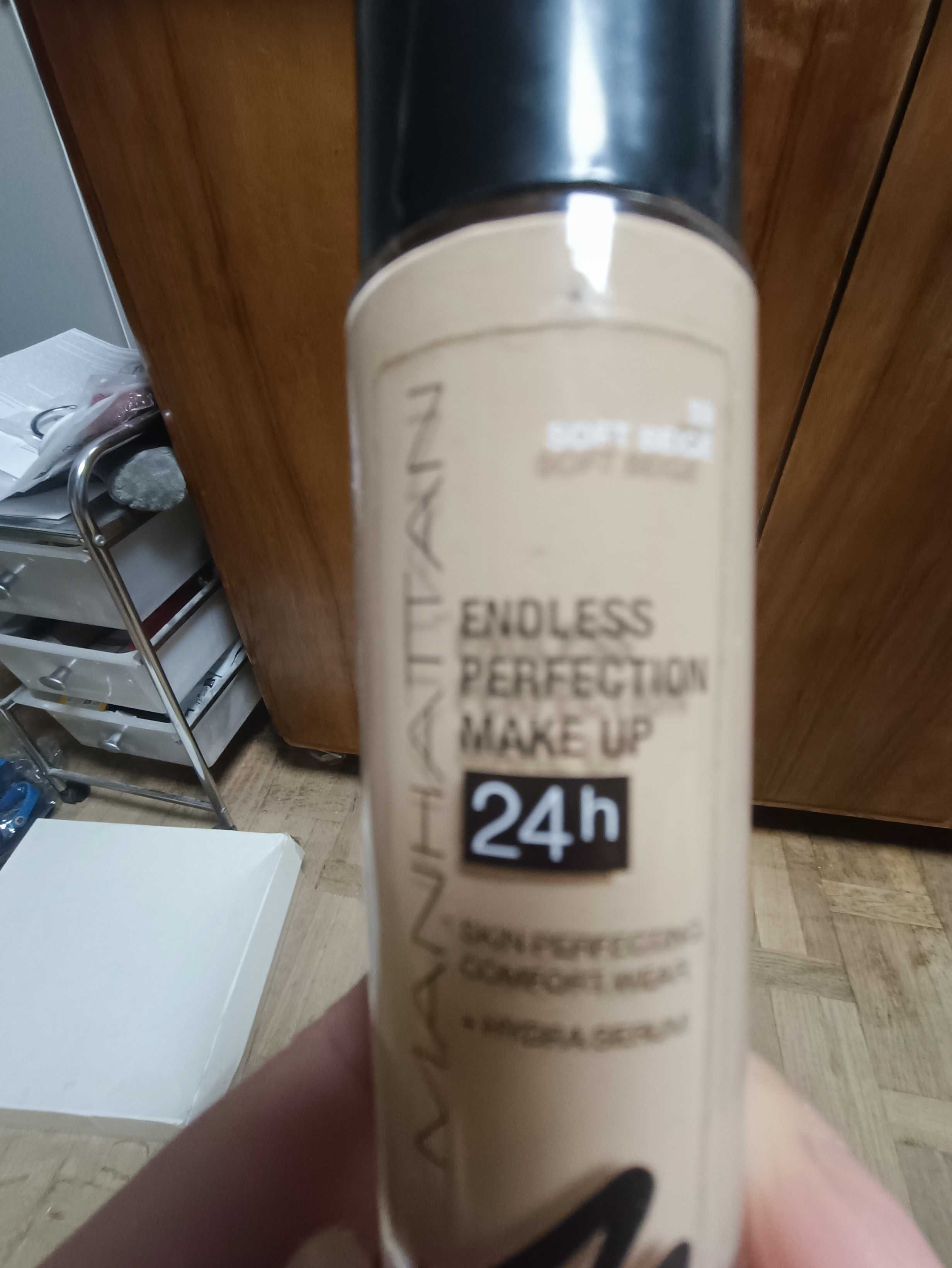 Podkład firmy Manhattan. Kolor 59