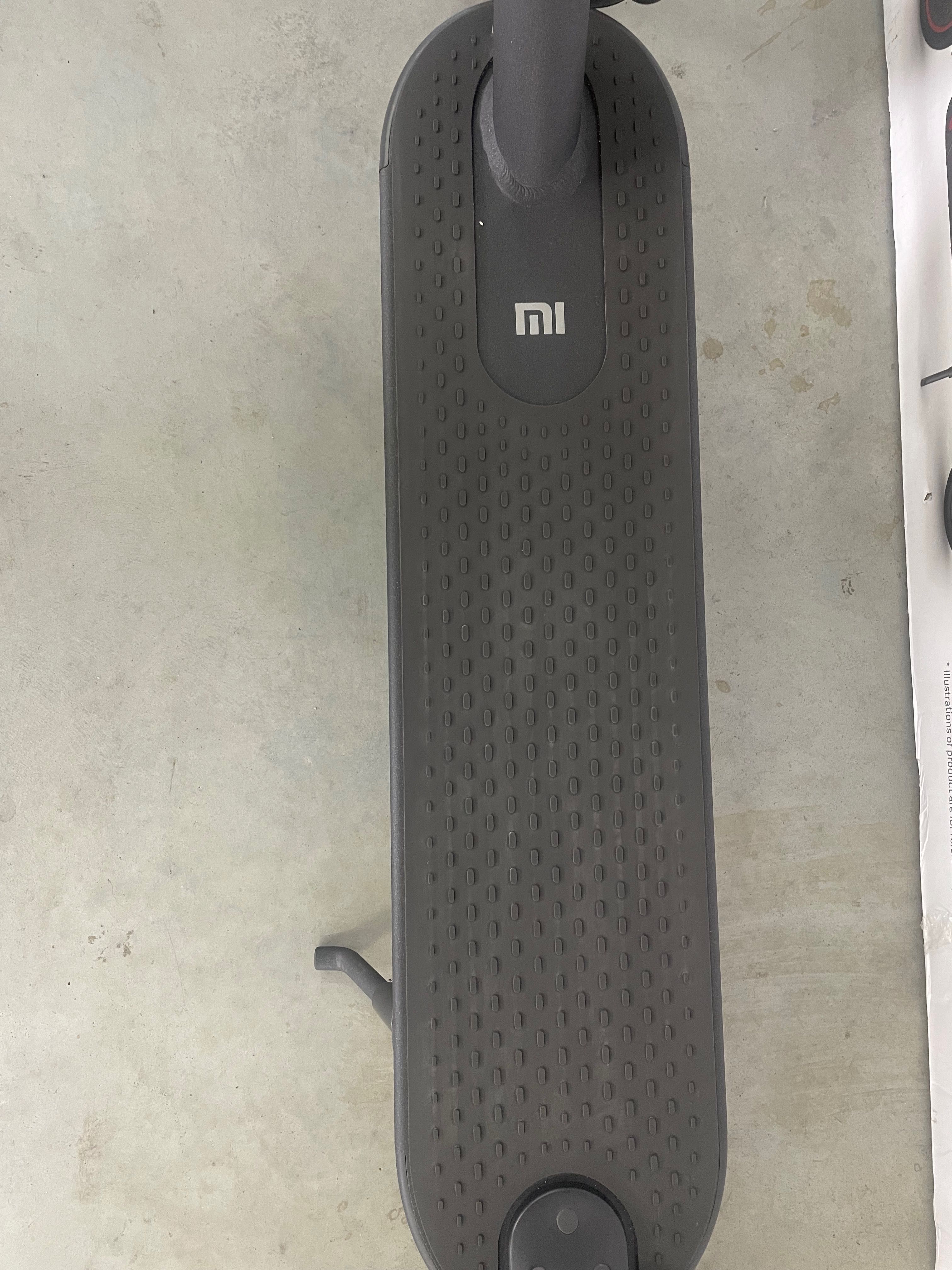 Електросамокат Xiaomi Mi Electric Scooter Pro 2 Black