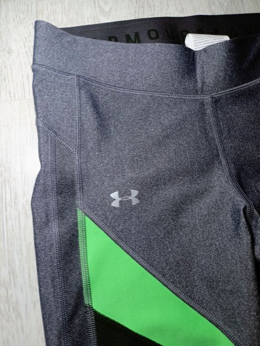 Legginsy damskie sportowe Under Armour. Rozmiar M. Getry treningowe.
S
