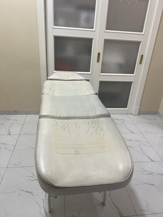 Продам кушетку косметологическую