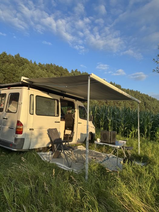 Kampervan na bazie Mercedes Sprinter  208CDI  L1H1