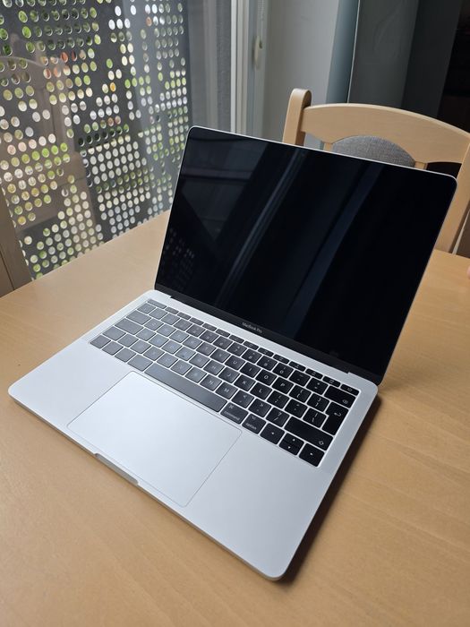 Stylowy MacBook Pro 13" (2017) | nowa bateria!
