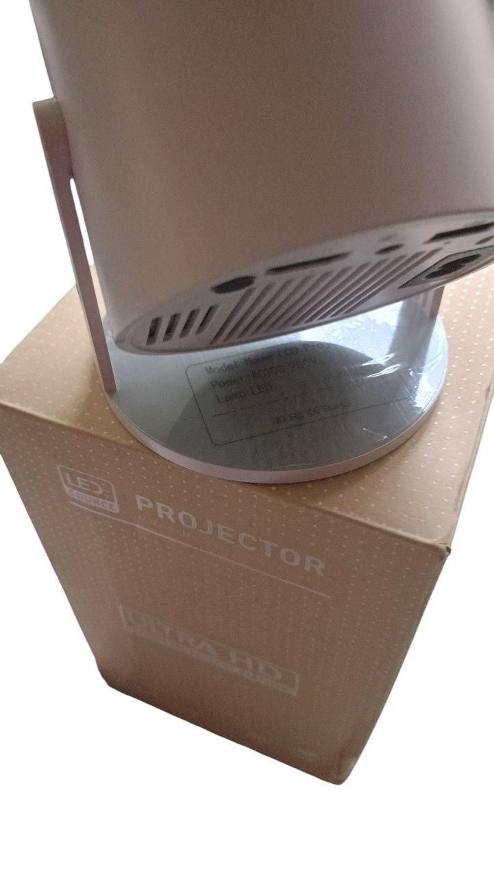 Nowy Projektor LED Magcubic HY300 Pro