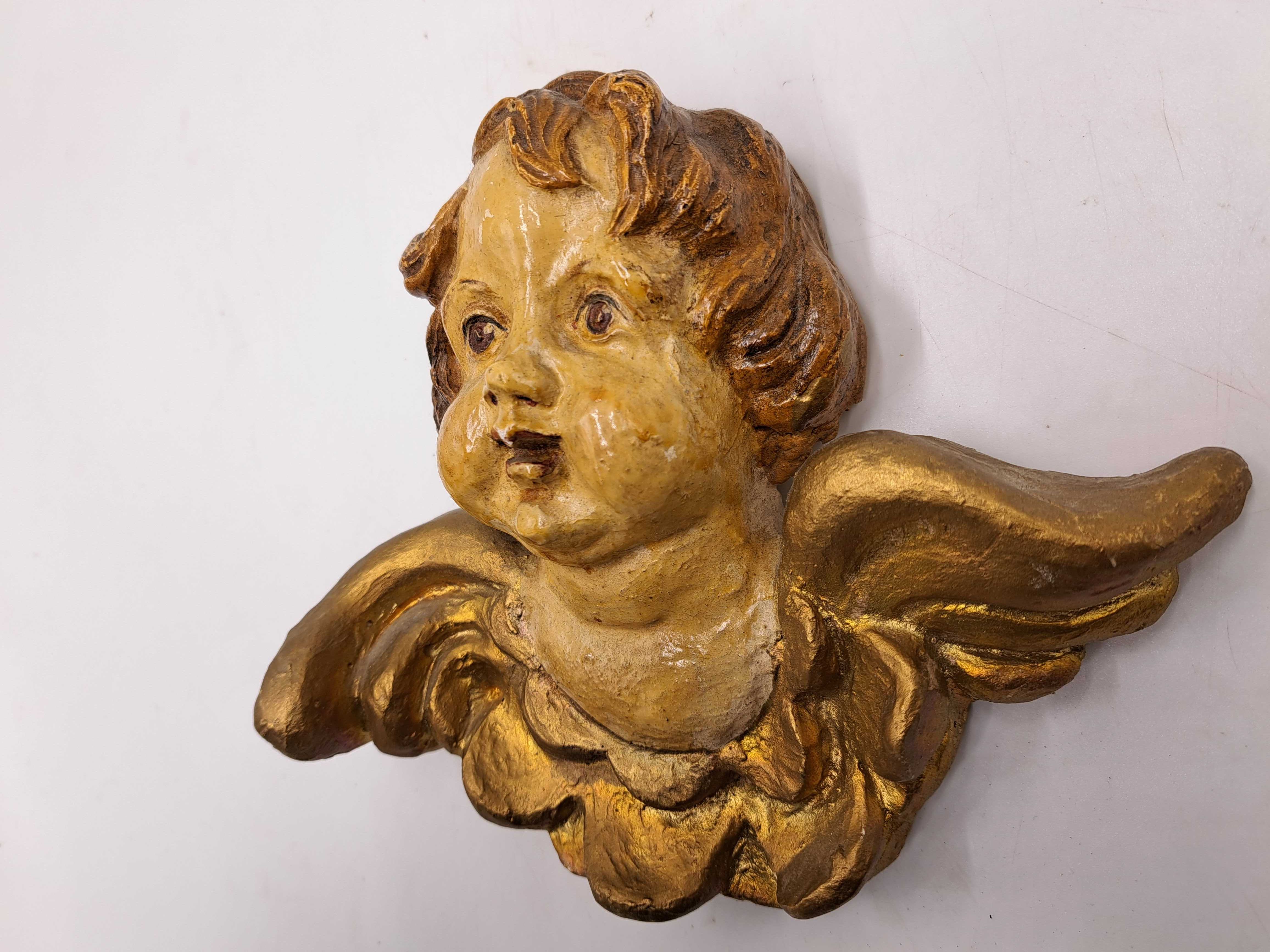 Anioł gipsowy głowa rzeźba cherubin putto złoty na ścianę