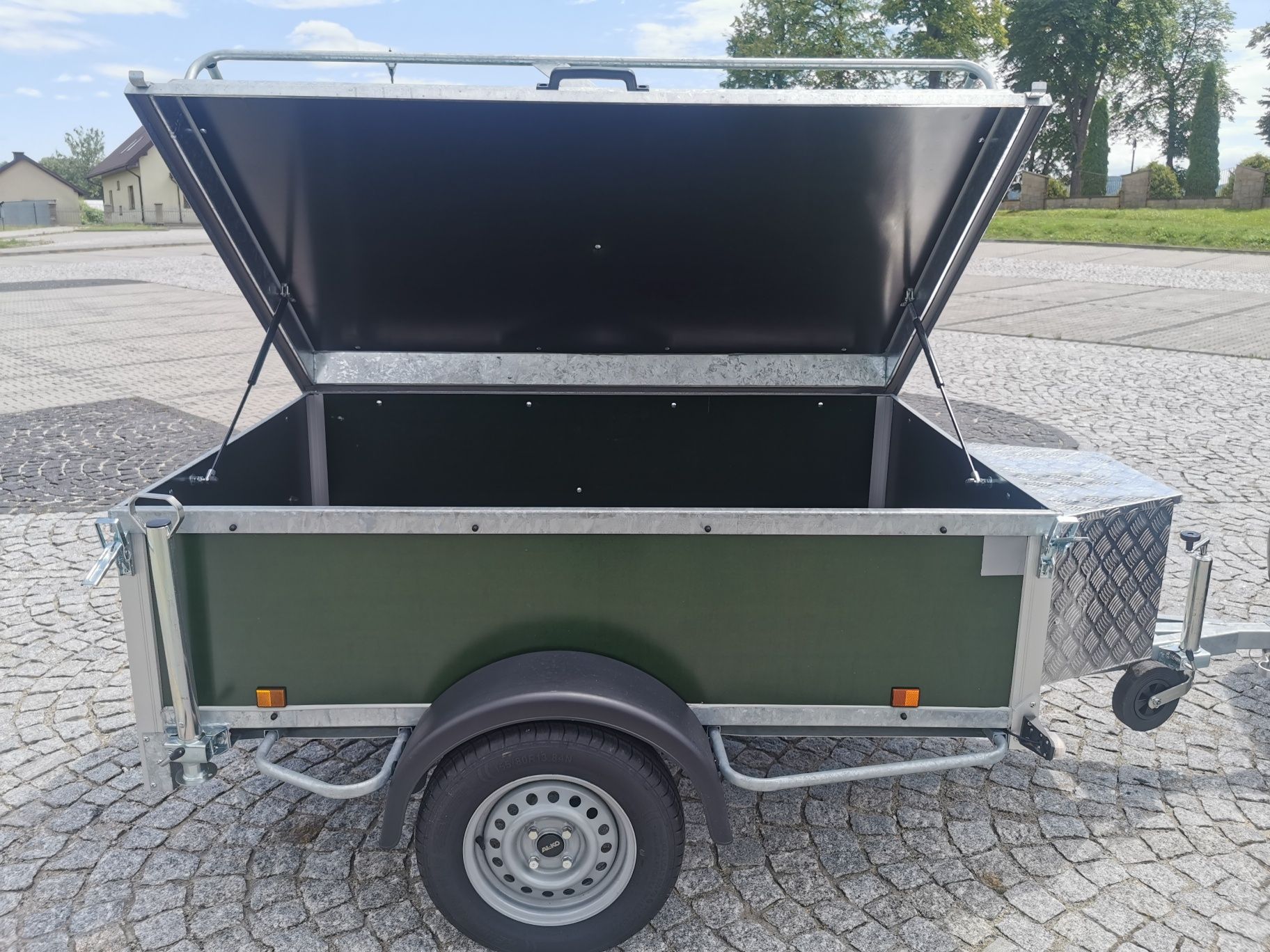 Przyczepka lekka