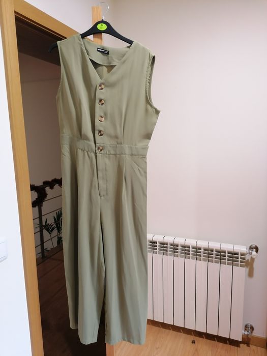 Macacão verde curto