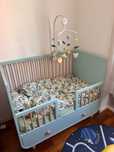 Cama de bebé com colchão