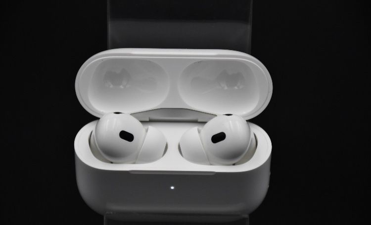Airpods Pro (2. generacji) z etui ładującym MagSafe (USB-C) Gwarancja
