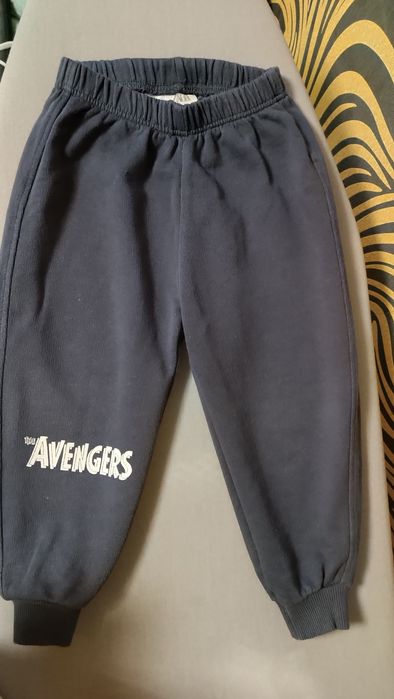 Продам штани на хлопчика zara 3-4роки