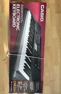 Keyboard Casio CTK-3200 + stojak i pedał