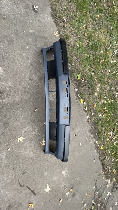 Передній бампер BMW E34 5-серія